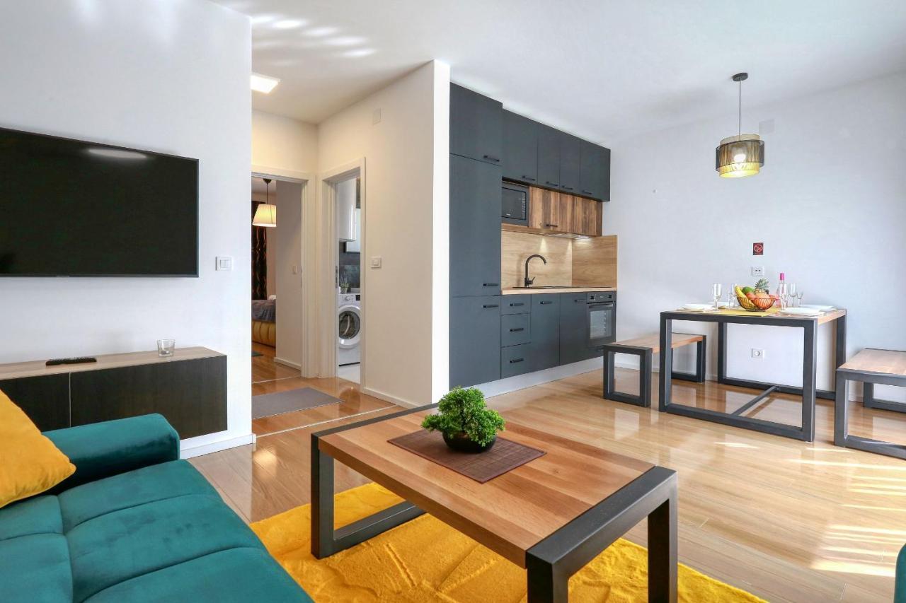 Luxury Apartments Hills Vir Dış mekan fotoğraf