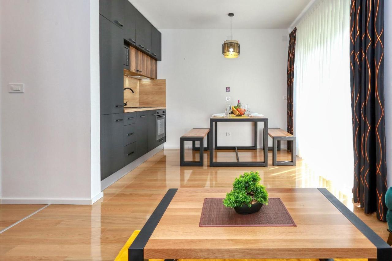 Luxury Apartments Hills Vir Dış mekan fotoğraf